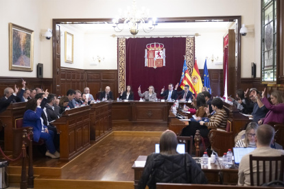 Pleno Diputación de Castellón (Archivo)