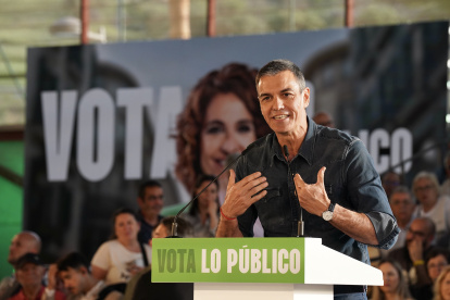 (Foto de ARCHIVO)
El secretario general del PSOE y presidente del Gobierno, Pedro Sánchez, interviene en un acto de campaña en Cártama (Málaga).