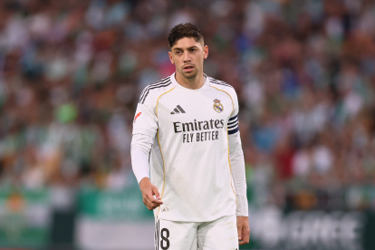 SEVILLE, SPAIN - APRIL 24: Federico Valverde of Real Madrid looks on during the LaLiga EA Sports match between Real Betis Balompie and Real Madrid CF at Estadio La Cartuja on April 24, 2026 in Seville, Spain. (Photo by Fran Santiago/Getty Images)