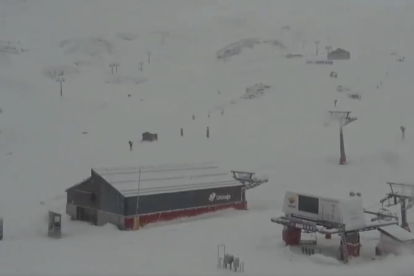 Imagen de Sierra Nevada en el mes de mayo.
