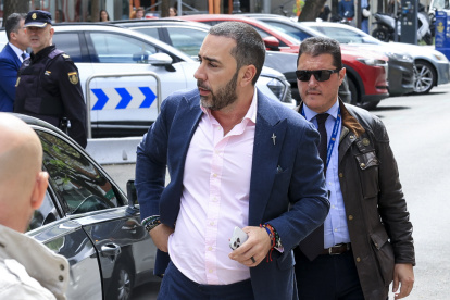 Victor de Aldama llegando al Supremo