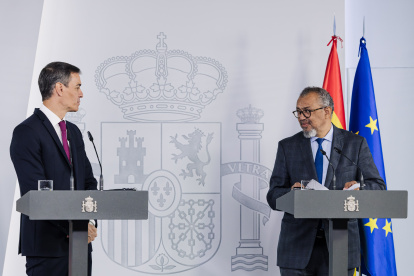 El presidente del Gobierno, Pedro Sánchez  recibe al director general de la Organización Mundial de la Salud (OMS), Tedros Adhanom  en el Palacio de la Moncloa, a 12 de mayo de 2026, en Madrid (España). El encuentro tiene el objetivo de evaluar conjuntamente los avances en la gestión de la crisis de hantavirus que ha afectado a pasajeros y tripulación del crucero MV Hondius.

Carlos Luján / Europa Press
12/5/2026