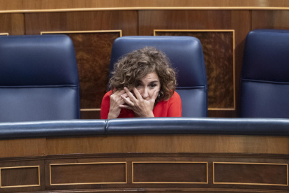 La ministra de Hacienda, María Jesús Montero, en el Congreso de los Diputados.