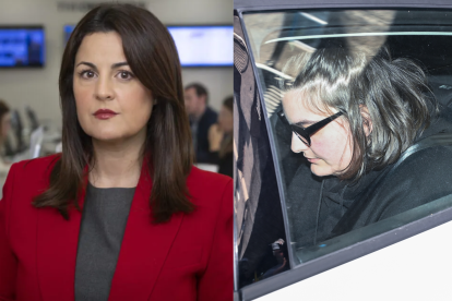 La periodista Ketty Garat (izq.) y una de las hijas de Zapatero tras el registro por parte de la UDEF de su empresa.