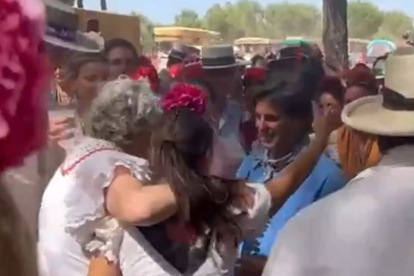 Fran Rivera en la Romería del Rocío con su hija Tana.