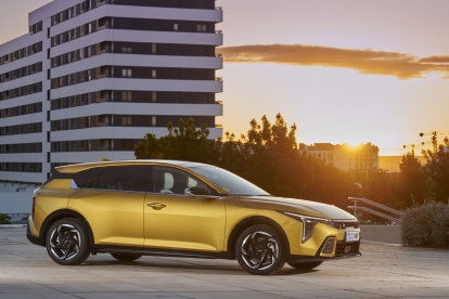 KIA K4