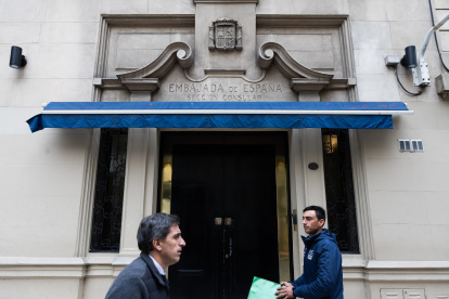 Fachada del Consulado de España en Buenos Aires (Argentina).