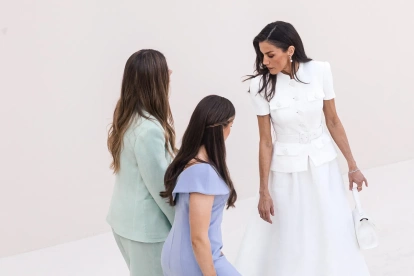 La Infanta Sofía, la Princesa Leonor y la Reina Letizia durante la visita del Papa León XIV.