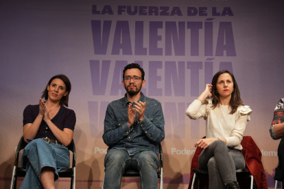 Podemos cierra la campaña con la secretariga general, Ione Belarra, la eurodiputada Irene Montero y el candidato a la Junta, Miguel Ángel Llamas