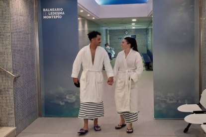 El Balneario de Ledesma, vinculado a la Villa Termal de Vega de Tirados, destaca por sus aguas mineromedicinales y por ser uno de los complejos termales más importantes de España.