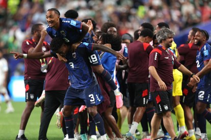HOUSTON, TEXAS - 26 de junio: Diney Borges y Dailon Livramento, de Cabo Verde, celebran tras el empate 0-0 durante el partido del Grupo H de la Copa Mundial de la FIFA 2026 entre Cabo Verde y Arabia Saudita en el Estadio de Houston el 26 de junio de 2026 en Houston, Texas. (Foto de Francois Nel/Getty Images)