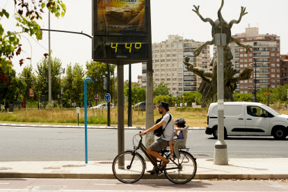 Termometro en la calle (Archivo)