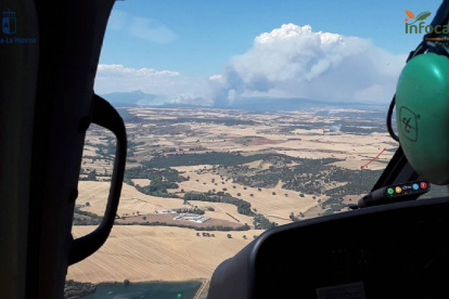 Imágenes aéreas del incendio de La Mierla, Guadalajara.