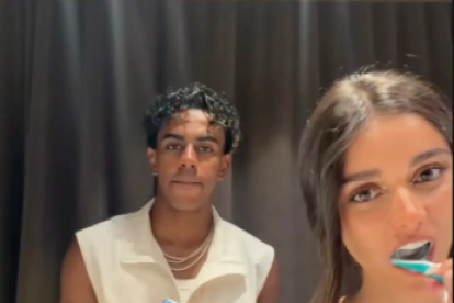 Lamine Yamal reta a encontrar a alguien más guapo que su novia, Inés García.