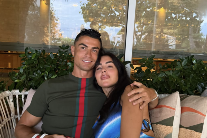 Georgina adopta legalmente a los hijos de Cristiano.