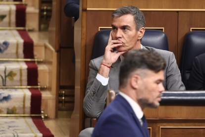 El presidente del Gobierno, Pedro Sánchez, durante la sesión en el Congreso en la que se juega la convalidación o derogación de los dos Reales Decretos en materia de vivienda