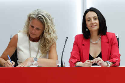 Montse Mínguez y Rebeca Torró