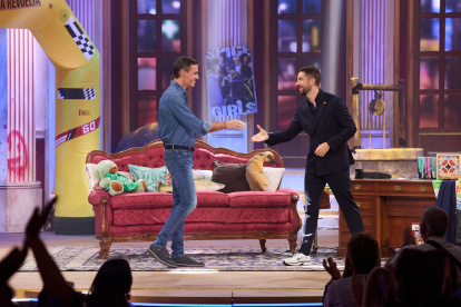 Pedro Sánchez, en 'La Revuelta' junto al presentador David Broncano.

REMITIDA / HANDOUT por TVE
Fotografía remitida a medios de comunicación exclusivamente para ilustrar la noticia a la que hace referencia la imagen, y citando la procedencia de la imagen en la firma
22/10/2026