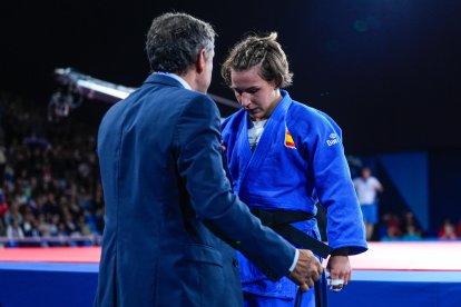 Laura Martinez se lamenta tras quedarse sin metal.