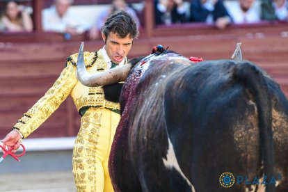 Fernando Robleño durante la 16ª corrida de la Feria de San Isidro.