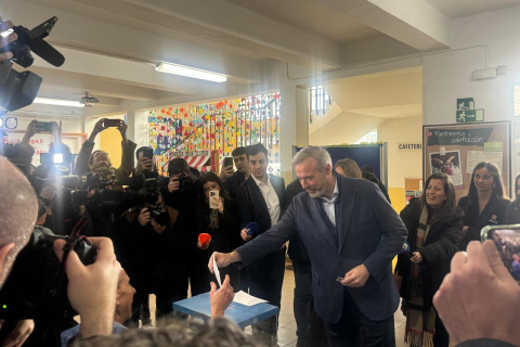 Jorge Azcón, votando este 8F