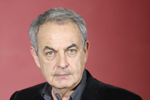 El expresidente del Gobierno José Luis Rodríguez Zapatero, interviene durante un acto público del PSOE en León.