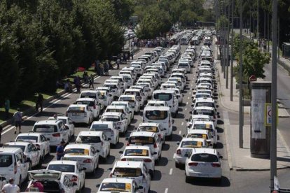 Los taxistas han tomado las ciudades con los ciudadanos como