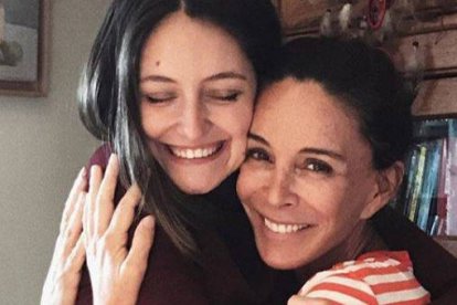 Andrea Molina y su madre, Lydia Bosch.