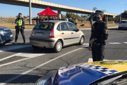 La Policía Local de Alicante ha intensificado los controles en los accesos a la ciudad