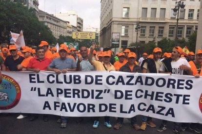 Miembros del Club de Cazadores 'La Perdiz' de Cheste
