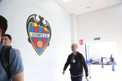 Ribera y Levante UD organizan una jornada sobre deporte y salud mental