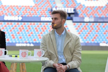 Ribera y Levante UD organizan una jornada sobre deporte y salud mental