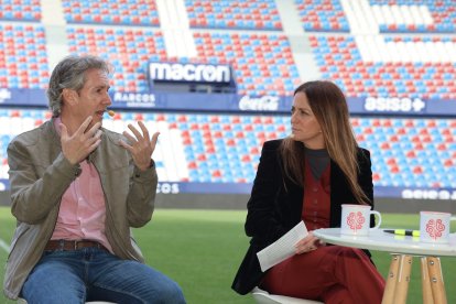 Ribera y Levante UD organizan una jornada sobre deporte y salud mental