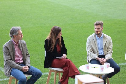 Ribera y Levante UD organizan una jornada sobre deporte y salud mental