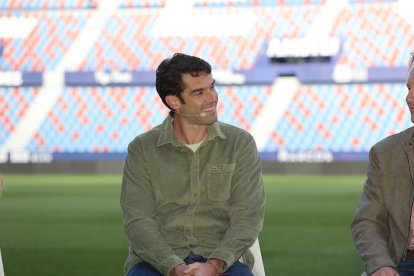 Ribera y Levante UD organizan una jornada sobre deporte y salud mental