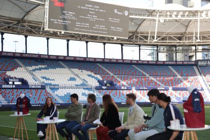 Ribera y Levante UD organizan una jornada sobre deporte y salud mental