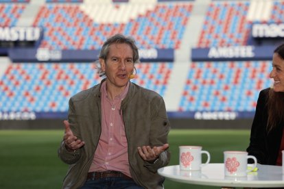 Ribera y Levante UD organizan una jornada sobre deporte y salud mental