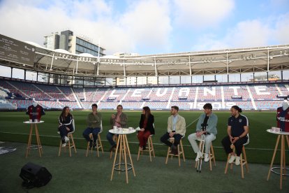 Ribera y Levante UD organizan una jornada sobre deporte y salud mental