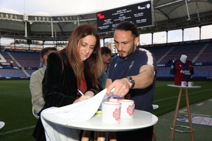 Ribera y Levante UD organizan una jornada sobre deporte y salud mental