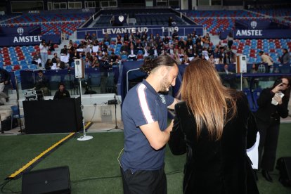 Ribera y Levante UD organizan una jornada sobre deporte y salud mental