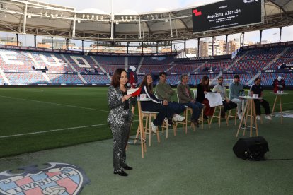 Ribera y Levante UD organizan una jornada sobre deporte y salud mental