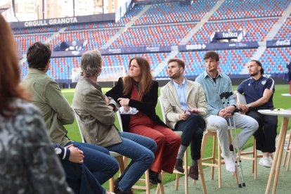 Ribera y Levante UD organizan una jornada sobre deporte y salud mental