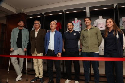 Ribera y Levante UD organizan una jornada sobre deporte y salud mental