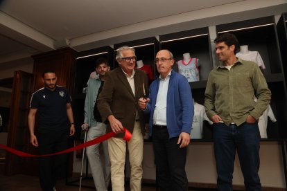 Ribera y Levante UD organizan una jornada sobre deporte y salud mental
