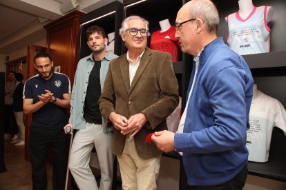 Ribera y Levante UD organizan una jornada sobre deporte y salud mental