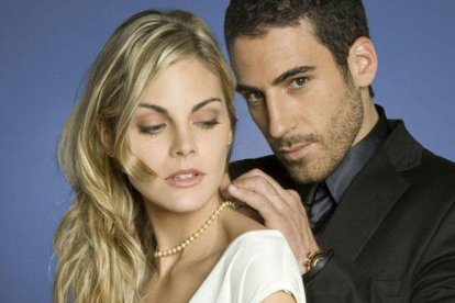Amaia Salamanca y Miguel Ángel Silvestre.