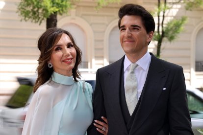 Paloma Lago y su hijo Javier.