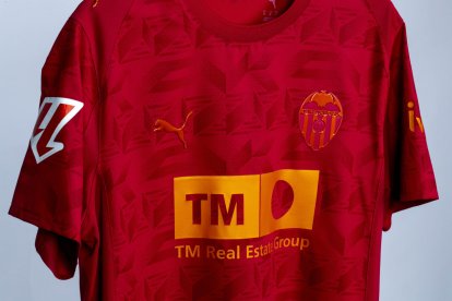 Segunda camiseta del Valencia CF para la temporada 2025-26