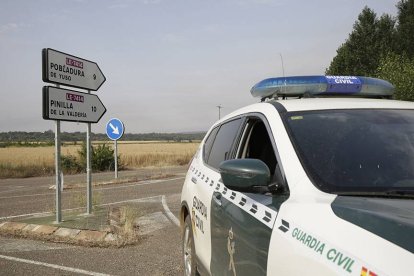 La Guardia Civil intensifica los controles en carretera para sancionar el uso indebido de bolas de remolque, especialmente si no están homologadas o instaladas en talleres autorizados.