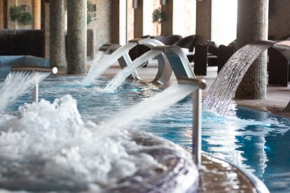 El Spa Elaiwa invita a desconectar con sus chorros de agua y circuitos diseñados para el relax.